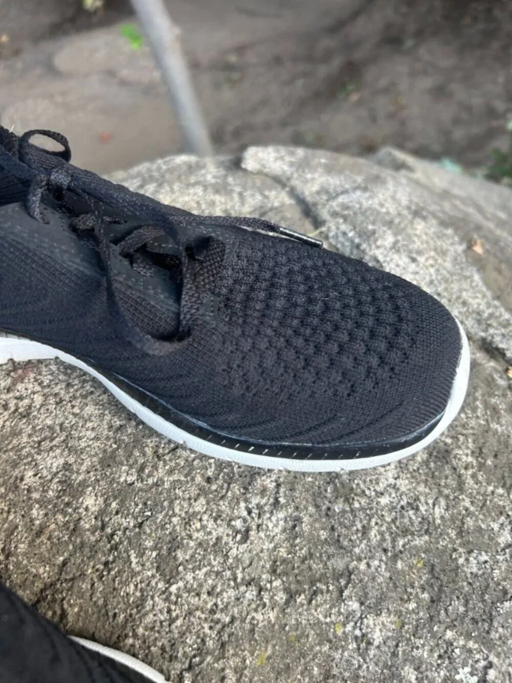 Skechers black memory